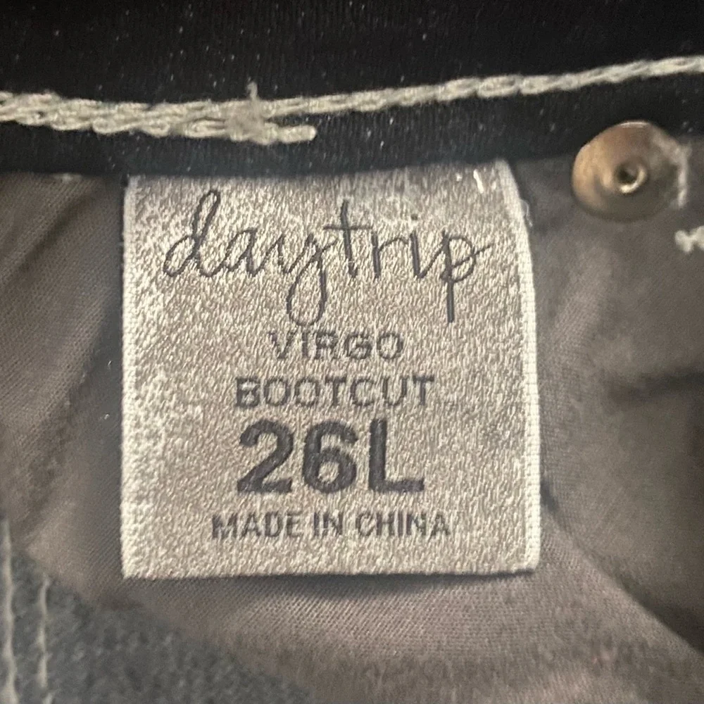 BUCKLE DAY TRIP VIRGO BOOT CUT BLUE/Black super dark wash 26 LONG 34’length - Picture 6 of 6
